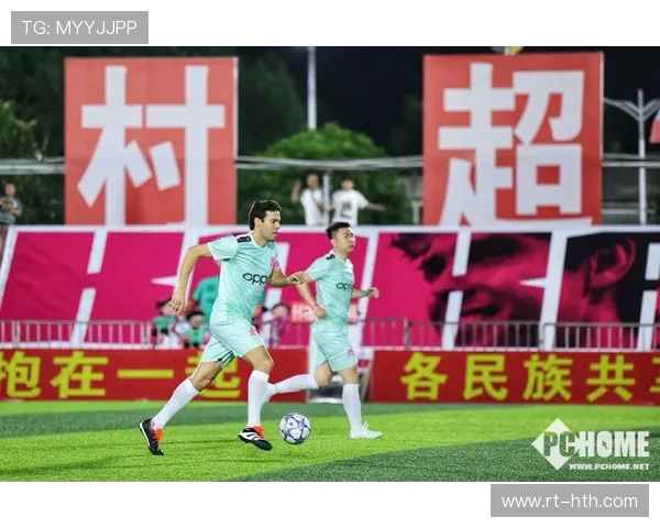 汇丰青少年公开赛男子C组加洞赛紧张激烈,黄永颢罚杆后长推制胜